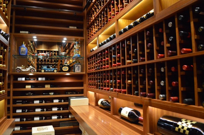 wooden-wine-racking-with-horizontal-display-shelves