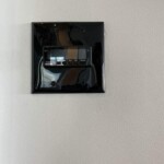 The custom wine cellar cooling unit can be operated with ease thanks to this control panel.